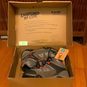 NIB Hi-Tex Altitude Life I WP JR Hiking Boots - size 3